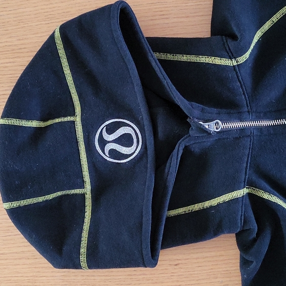 Lululemon Special Edition Olympic hooded jacket size 4 German - Picture 2 of 6